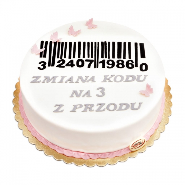 Artystyczny tort zmiana kody z ręcznie wykonanymi dekoracjami z masy cukrowej cukiernia ostrow wlkp